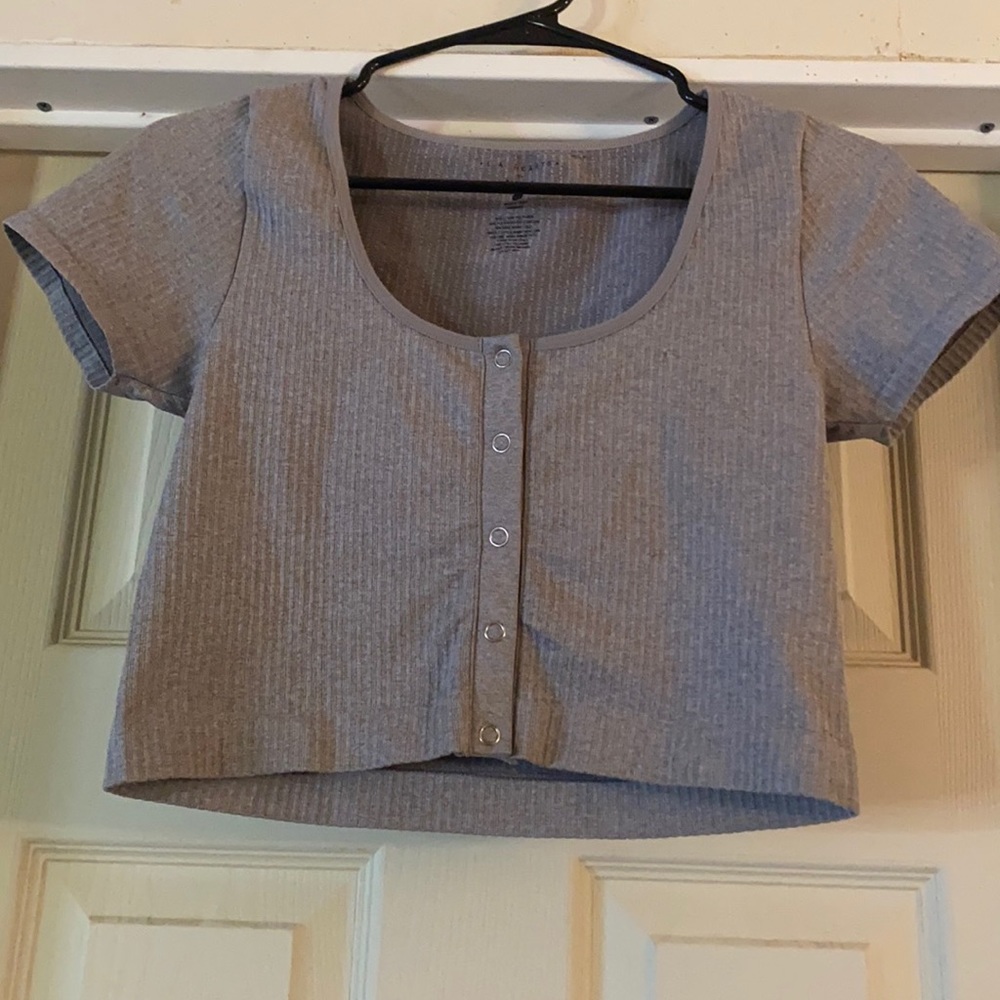 Cute gray top